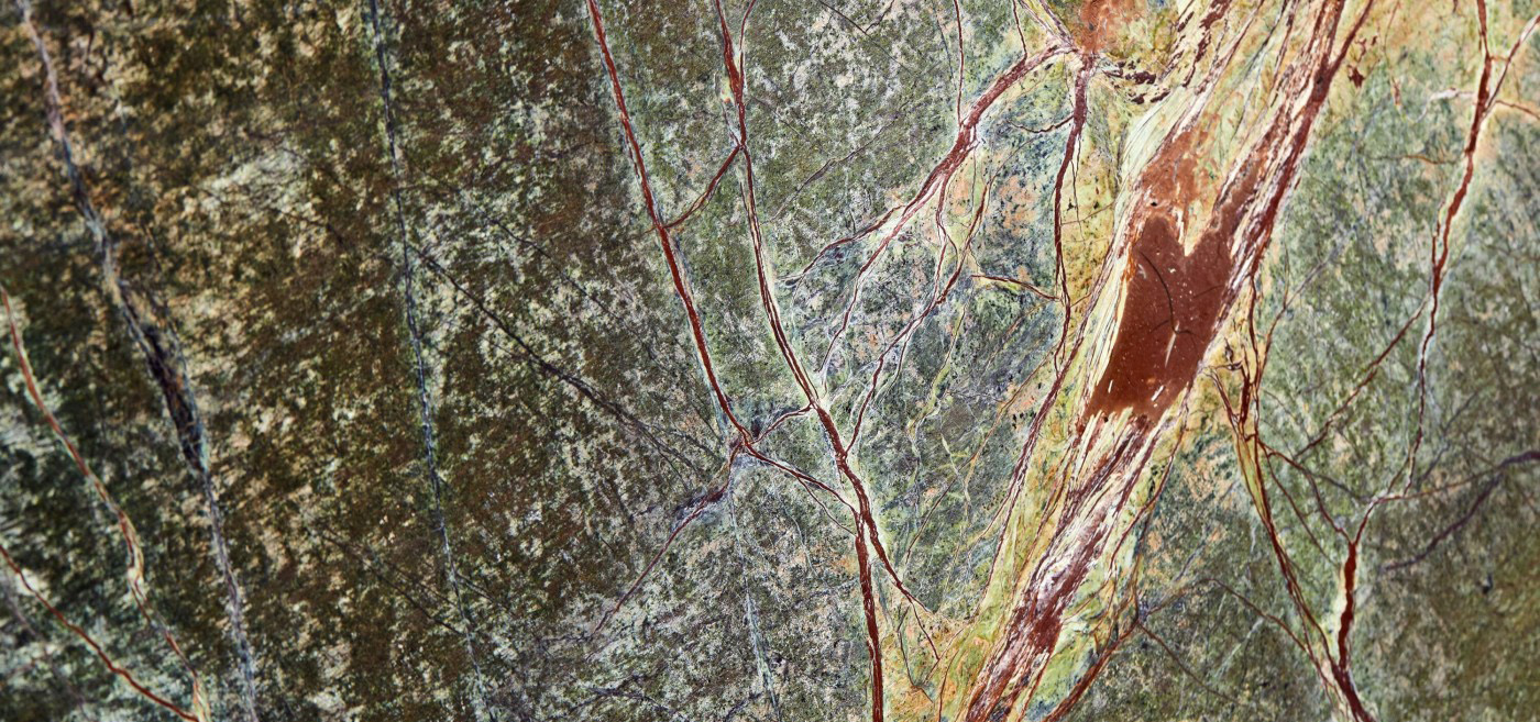 Rain Forest Green_Leather finish